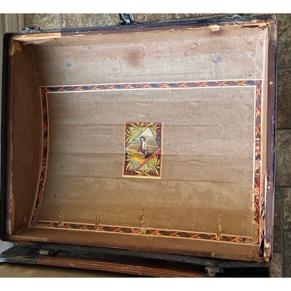 Antique 1899 Wescott Express Co. Domed Steamer Trunk Graphics & Inside Divided - Picture 8 of 10